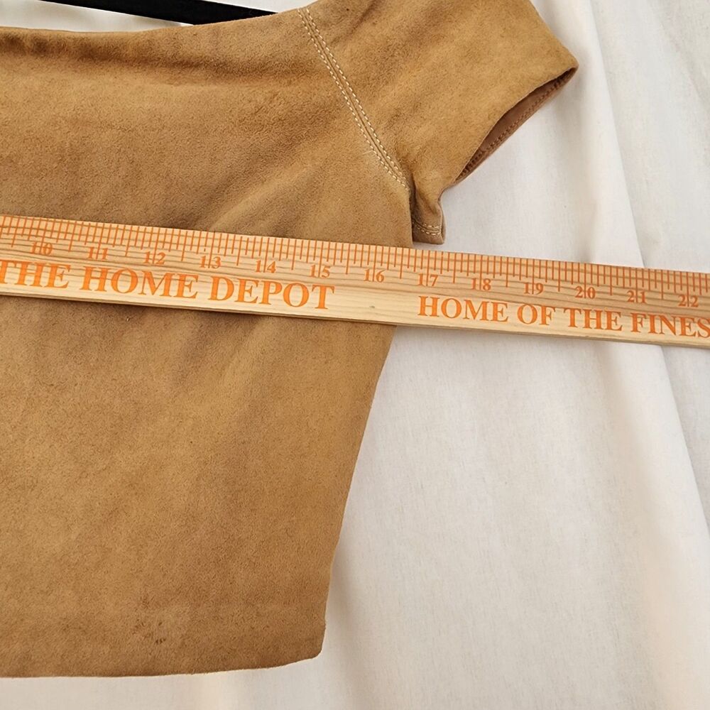 Alice + Olivia Gracelyn Suede Off Shoulder Crop Top Tan Size 4 $495 Lamb Leather - Picture 7 of 12